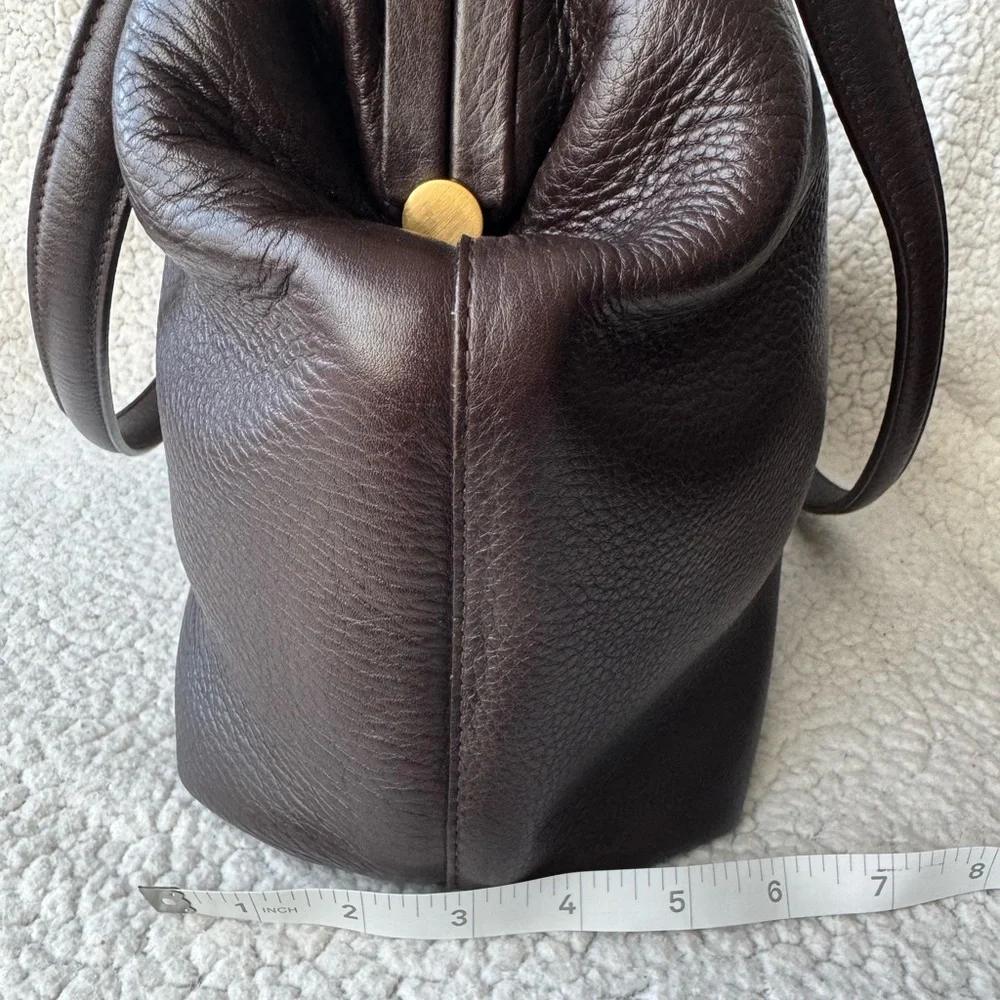 Smythson of Bond Street Agatha Kiss Lock Shoulder Bag in Dark Chocolate - Picture 16 of 17